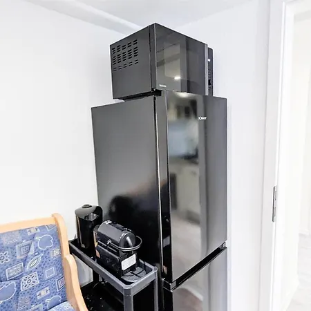 Apartment Alfa-ludwigsburg-city-3-zimmer-5-betten-kueche-netflix-inet-wm