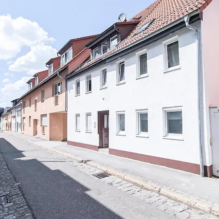 Alfa-ludwigsburg-city-3-zimmer-5-betten-kueche-netflix-inet-wm Apartment *